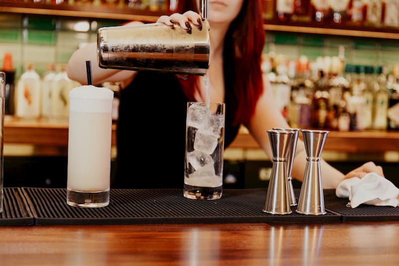 Gabbi pours a alcohol-free cocktail.