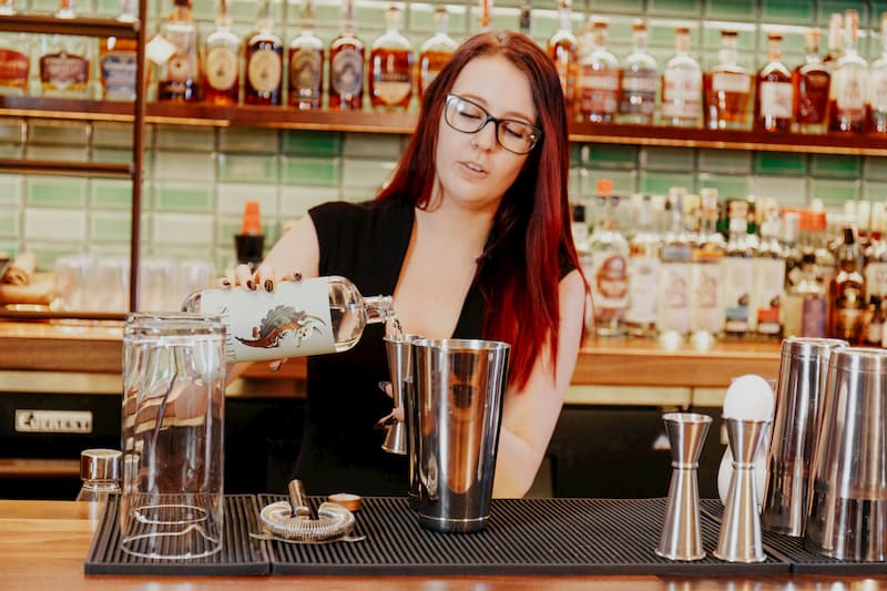 Gabbi uses Seedlip, a non-alcoholic gin, in a cocktail.